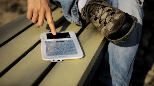 精致淡雅 漢王雙屏白色電紙書T61體驗