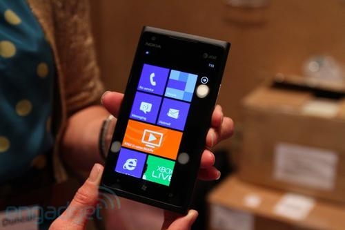 Windows Phone 8֙Cҕlع й¶WP8Ԕ
